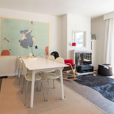 Apartman Cozy Near The *