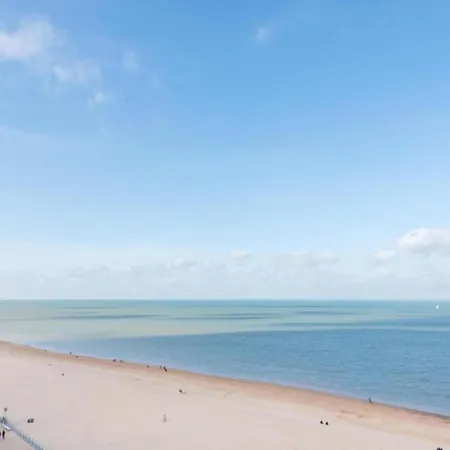 Cozy Near The 아파트 오스텐드